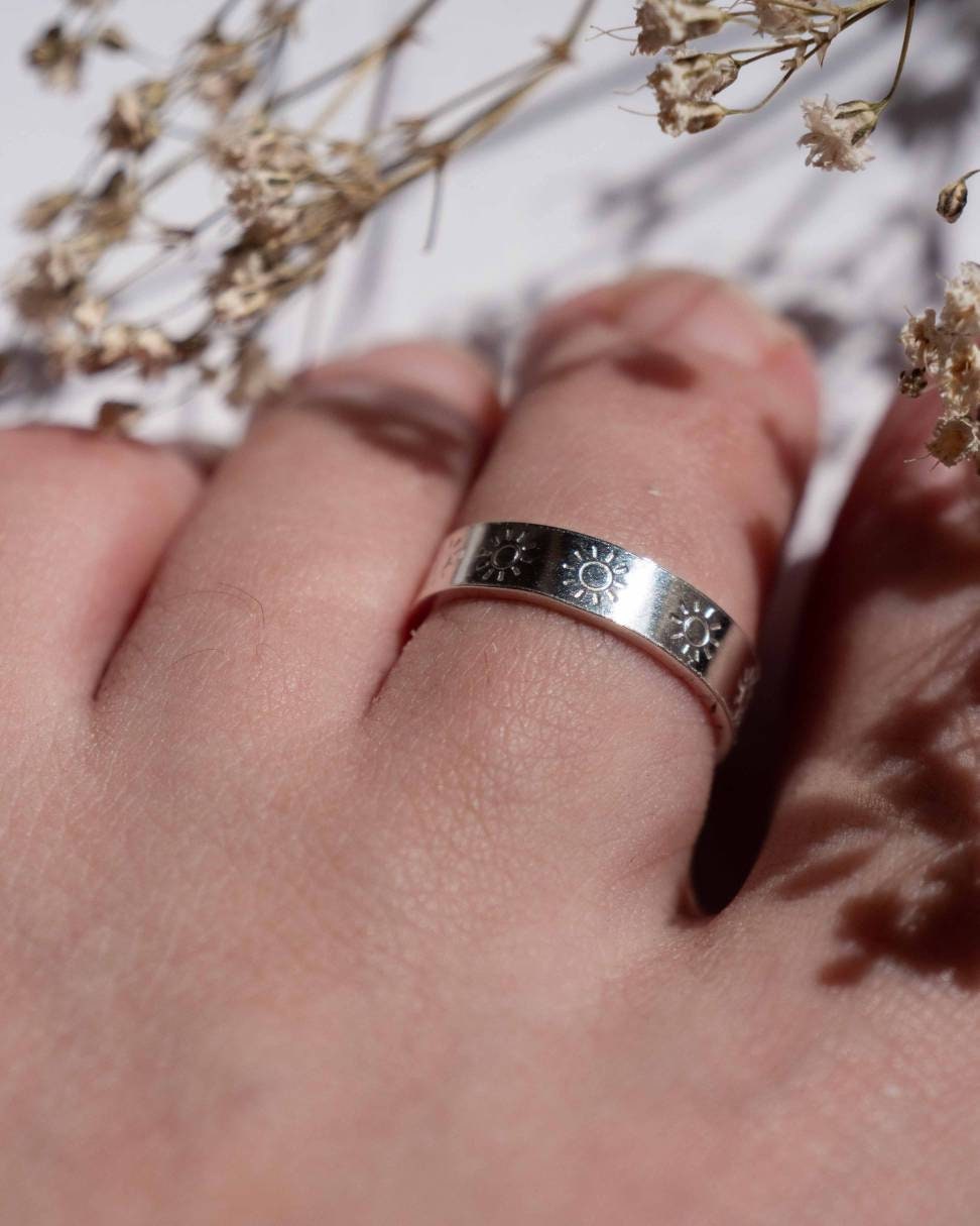 Sterling Silver toe ring adjustable summer band 925 hand stamped mum ladies womens gift present birthday sun sunshine fashion 2020